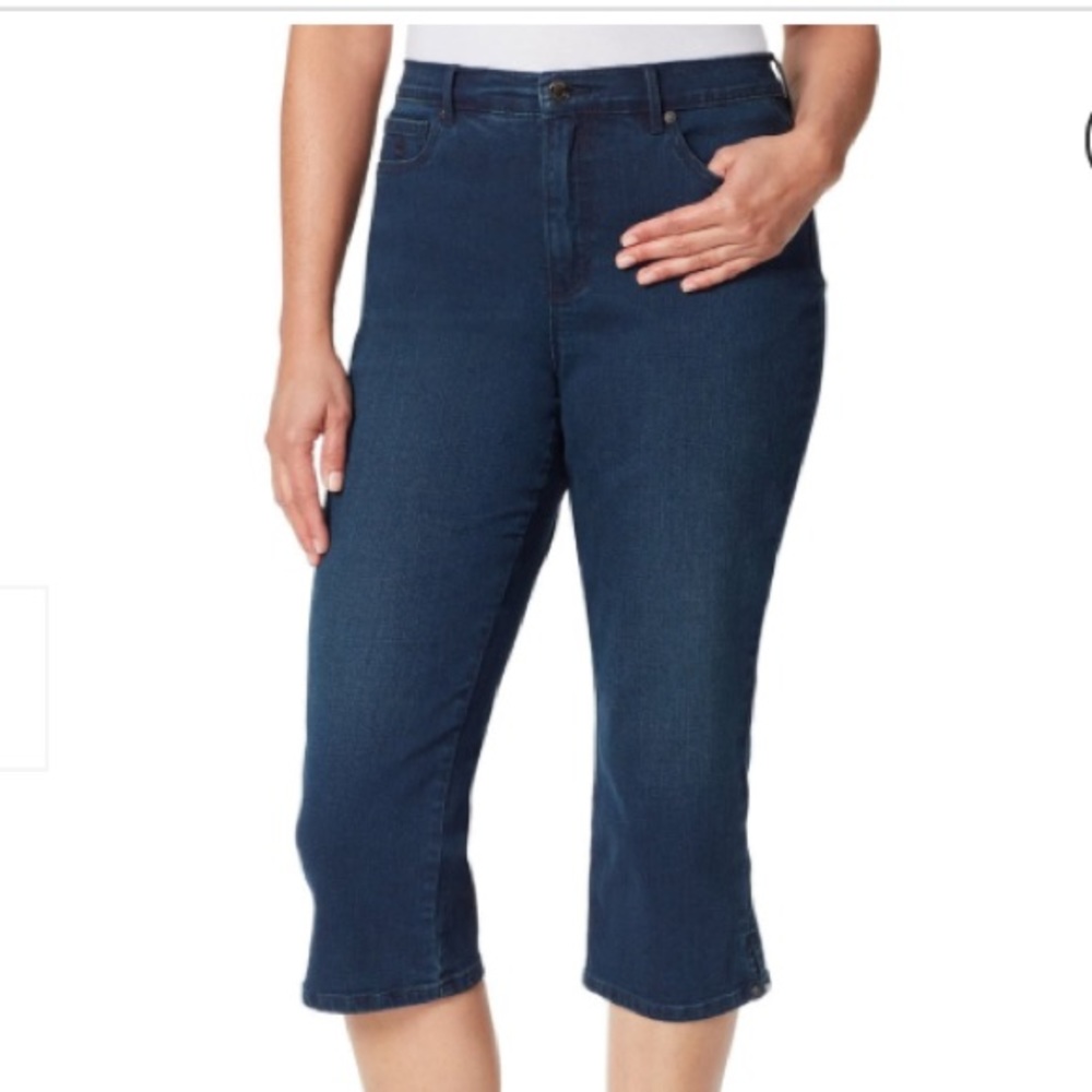 L.L.BEAN Women Classic Fit Dark Denim Capri Jeans | 12P